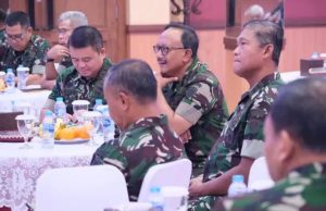 Pangkoopsudnas Pantau Perkembangan Situasi MayDay 2025 dari Makoopsudnas Jakarta 